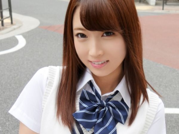 【素人】ハリ・ツヤ・キメが最高すぎる女子高制服姿の素人娘と濃厚セックス！！！カメラの前でイキまくってますｗｗｗ