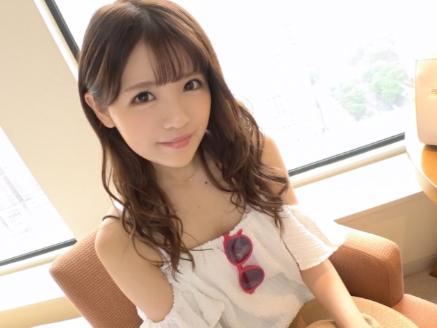【アイドル級ミニマム淫乱娘】「エッチなことしたい…♡」アクロバティックなセックスに興奮！神もち肌の美少女を独り占め！