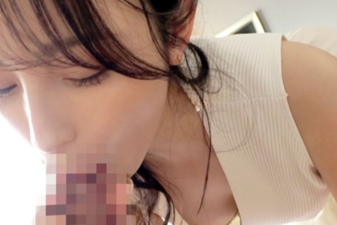 最近乳首を出したでお馴染みのゴマキ似のお姉さん!!濃厚すぎるエッチがマジでエロすぎてやばいww
