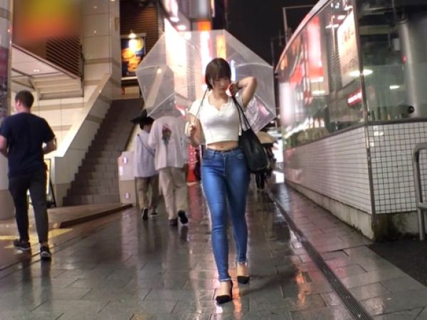 【Gカップ娘の復讐セックス】『彼氏に浮気された仕返しに…』スレンダー美女が他人棒を咥え込み、浮気の怒りをぶつける！彼氏への復讐は激しいピストンで！♡