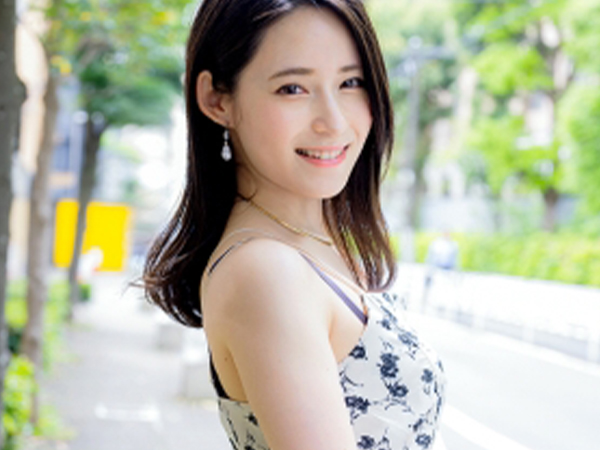 【NTR人妻の淫乱覚醒】『旦那じゃ満足できないの…』色白美人の人妻が、激ピストンでクタクタになるまでイカされまくり！最後は顔面にザーメンぶっかけられちゃう！