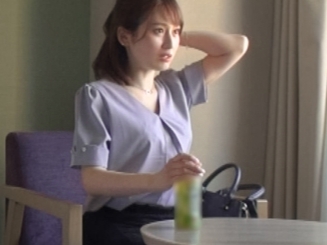 【淫乱騎乗位】『もっと激しく…』美人お姉さんのドスケベボディがチンコの上で激しく揺れる！感じまくる美女の悶絶顔とエロい腰使いに大興奮間違いなし！！♡