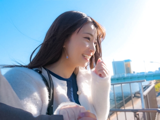 【巨乳愛人の淫乱騎乗位】『もっと奥まで…』エチエチボディの愛人が、騎乗位で激しく腰振り！手マンでびしょ濡れになったマンコを激ピストンされ、感じまくる姿がエロすぎる！巨乳を揺らしながら乱れまくる濃厚セックスに悶絶必至！♡