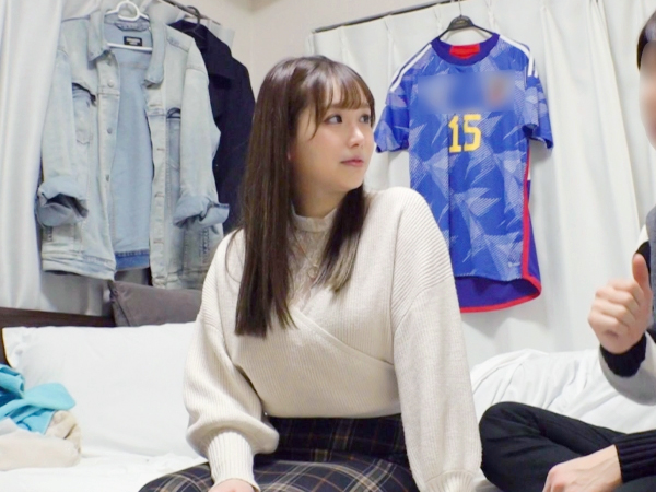 【爆乳ナースの秘密の夜勤】『ダメ…患者さんにバレちゃう…』Hカップの爆乳ナースがお持ち帰りされ、パイパンマンコに激ハメ！乳が爆揺れするエロすぎる盗撮SEX♥︎