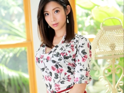 【手マン＆ワキ舐め】フェチプレイもOK？ヤリたがりオーラ出てる美女が身体を晒し大興奮してるっ…！！