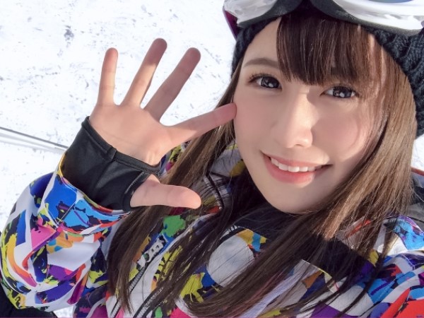 【雪山ナンパ成功】『寒さで火照ったカラダが熱い…』ゲレンデで見つけた色白美尻の素人娘をゲット！クンニと手マンでトロトロに感じさせ、じゅっぷりフェラでチンポを味わう♥