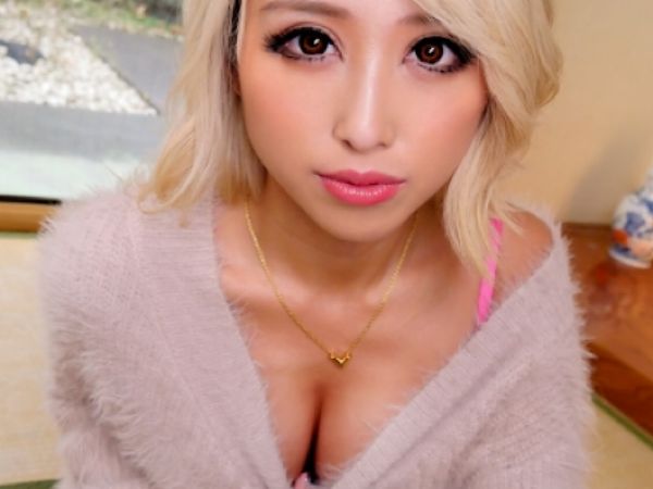 【黒ギャル美尻の誘惑】『久しぶり～♡即ハメしちゃう？』数年ぶりに再会した黒ギャル化した幼馴染！はみ出る美尻に我慢できず即挿入！痴女ギャルに4回連続で生ハメされまくる！！