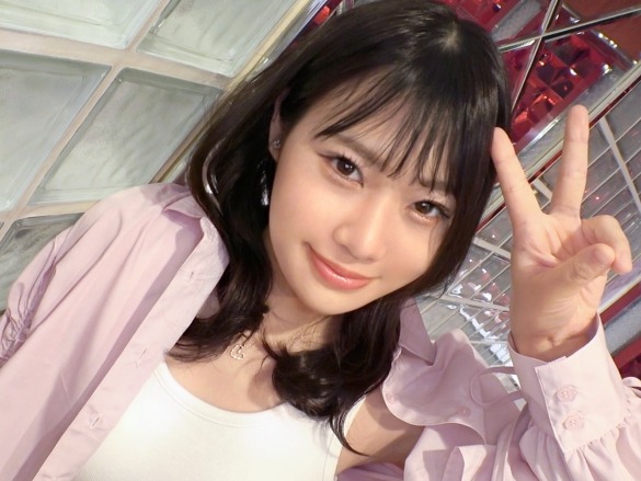 【素人/女【金で買った色白美少女の初々しい反応】20歳のウブな娘がお金に釣られてエッチなバイトに挑戦！ツルマンま●こを激しく突かれて、恥ずかしいアクメ顔を晒しちゃう♡ 純粋なカラダが淫らに乱れる瞬間を激撮！子大生】「あんッ♡きもちいい…」S級美少女の巨乳JD♡手マンとセックスでおマンコからエッチな音が出ちゃう♡