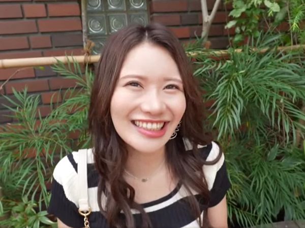 【パパ活美女の危険な遊び】「いつでもイケるよ♡」どエロボディの変態娘がローター挿入したままパパ活！ヤル気満々の美ボディでチンポを求め、ヨガリ狂う変態セックス！！