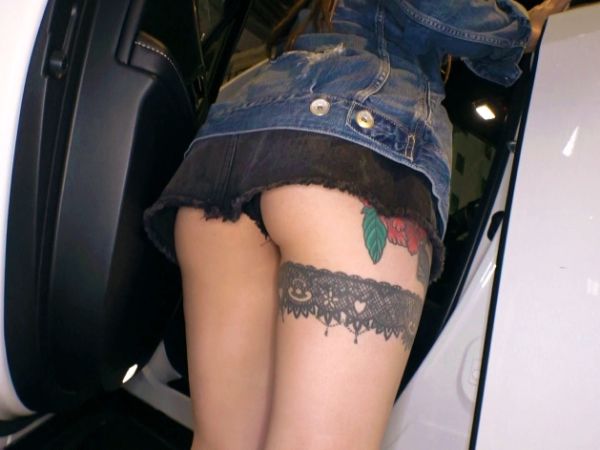 【18歳ヤンキーギャルの過激フェラ】『奥まで咥えてやるよ♡』大工ギャルがタトゥー入りの美尻を揺らしながら、喉奥まで咥え込むじゅっぽりフェラ！ワル可愛いギャルがSっ気全開でチ○ポをイジり倒すエロさ満点のプレイ！！