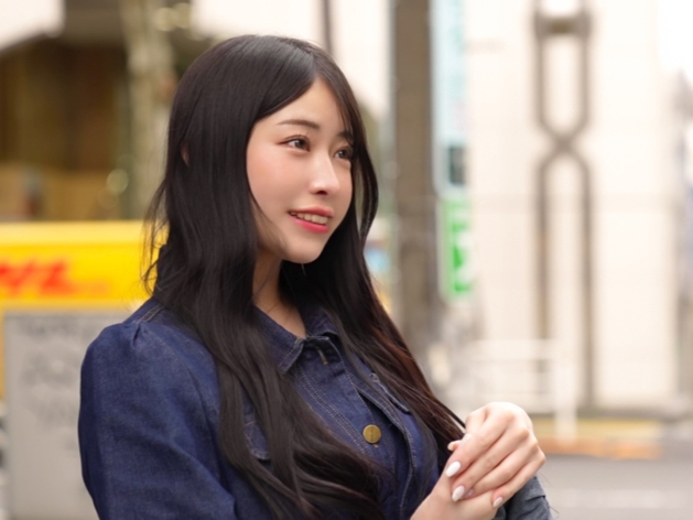 【小悪魔お姉さんの誘惑】『もっと気持ちよくしてあげる♡』エロすぎる美女が、オトコのチンコを激しくしゃぶり、騎乗位で腰をグラインド！小悪魔スマイルで男を翻弄し、乱れまくる姿に大興奮間違いなし！！