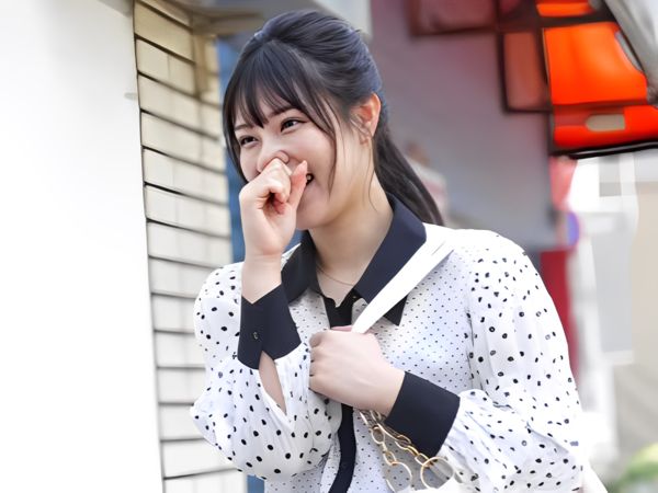 【素人】別れた彼氏のチンチンをしゃぶる美少女さん…フェラでフル勃起させて後背位ピストンで感じまくり…♡