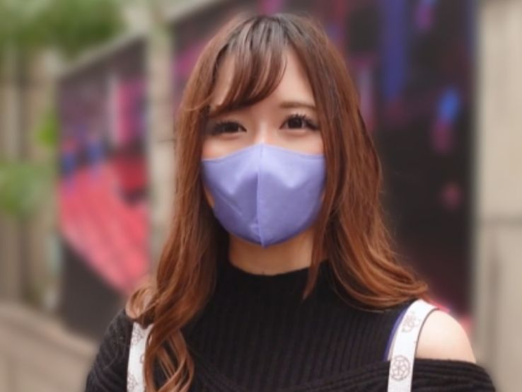 【20代人妻の淫らな本性】むっちりボディのゆるふわ美人妻、27歳！カメラの前で恥じらいながらも、チ○ポで激しく突かれ、本気で感じまくる！中イキ連発の淫乱っぷりに驚愕！ｗ